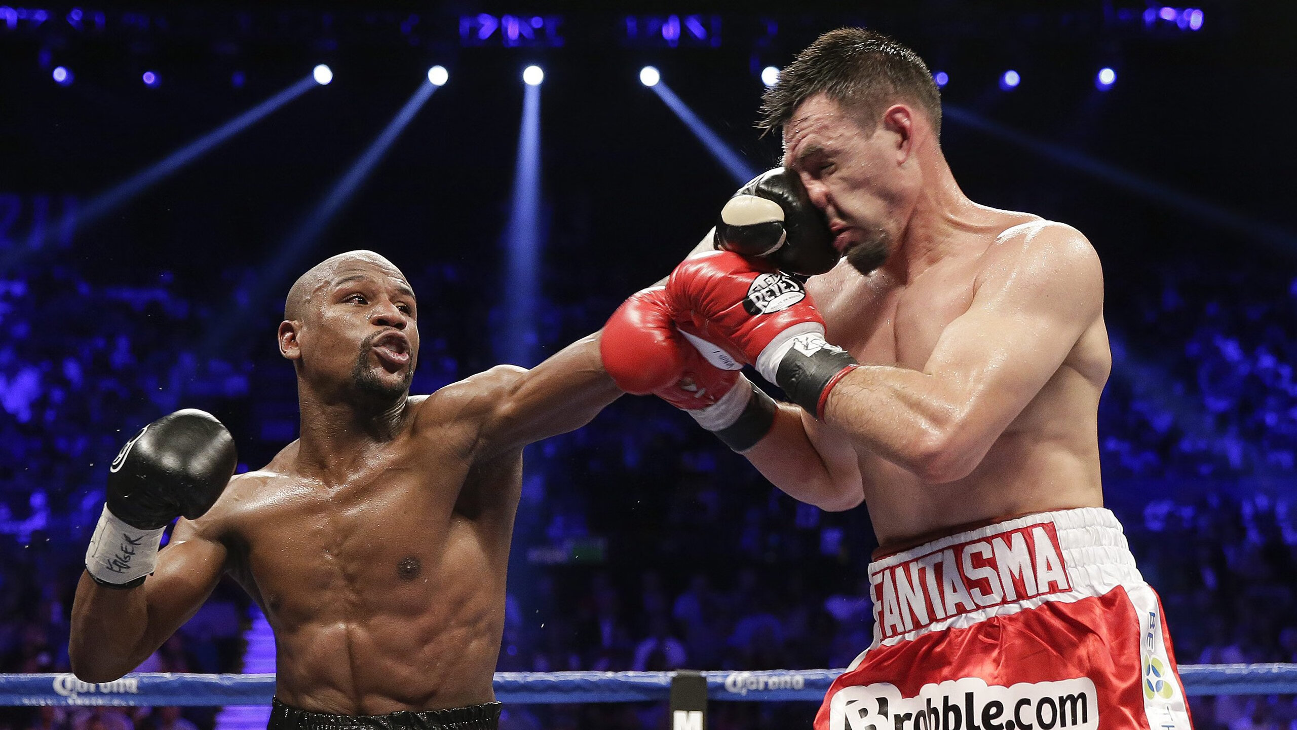 从资源博弈到绿茵传奇，加拿大资本收割几内亚矿脉，萨拉赫如何成为非洲团结的关键先生