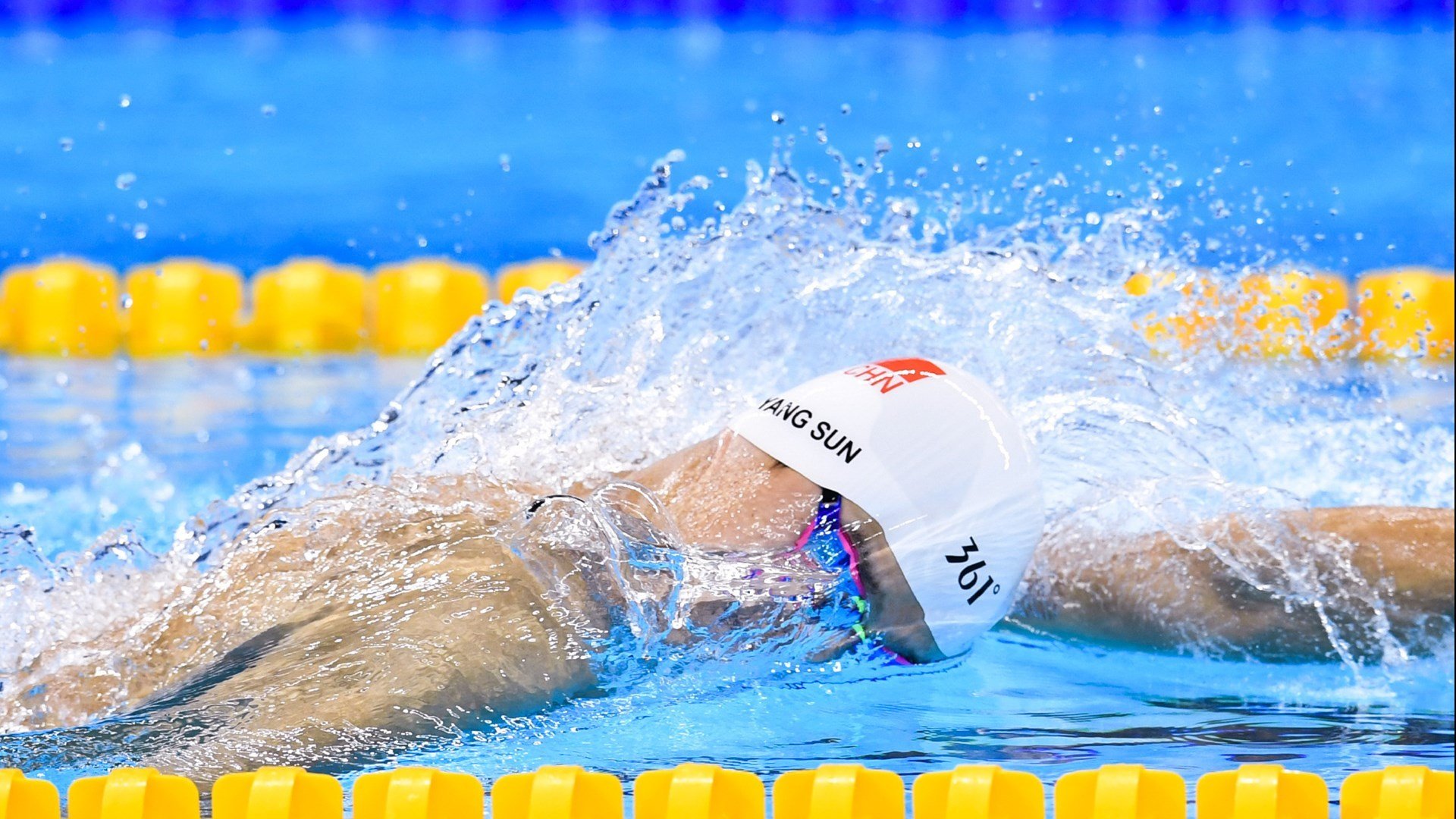 欧冠淘汰赛焦点战启示录，雷霆爆冷深圳队背后的竞技哲学