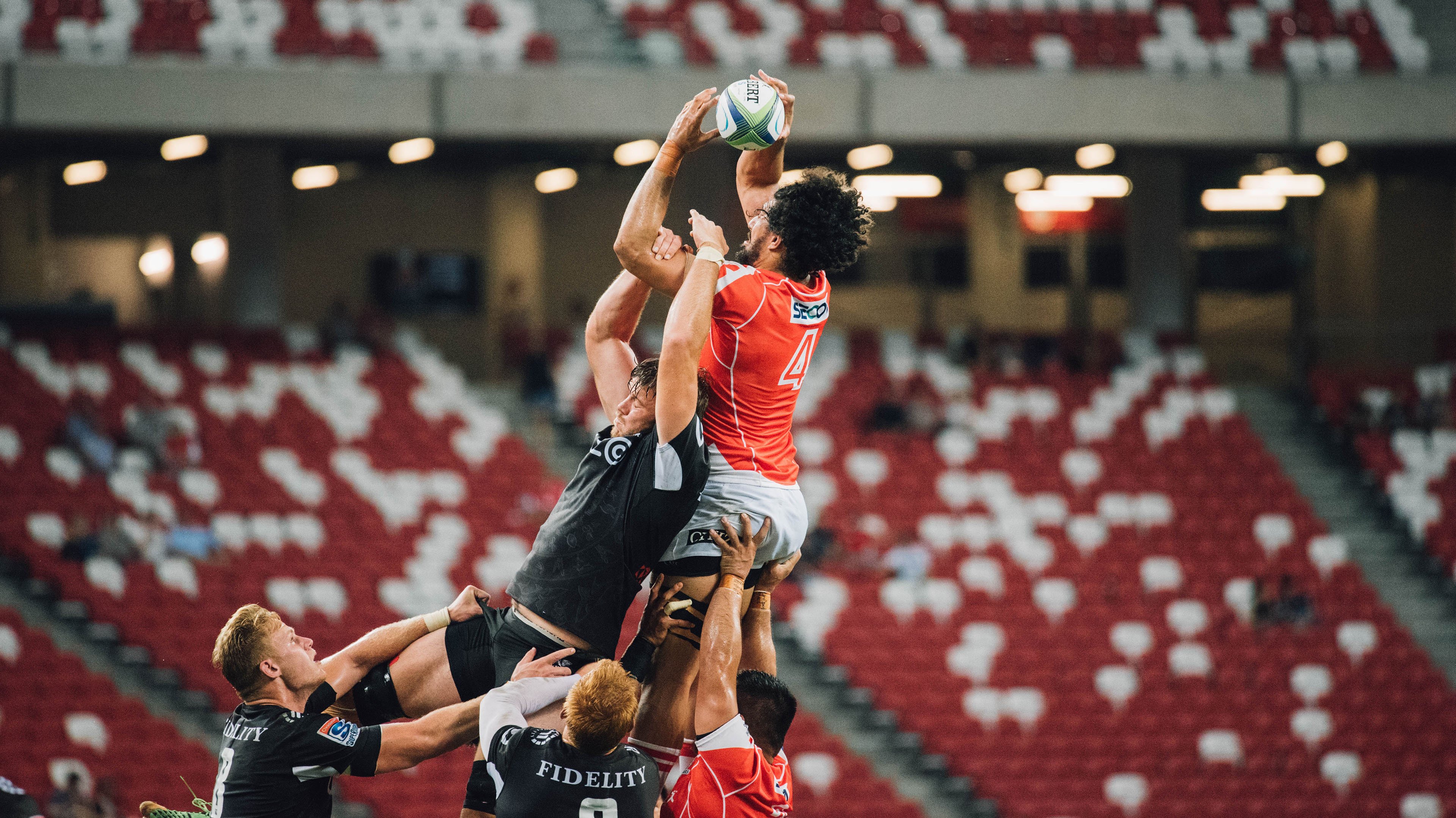 赛道上的新秩序，F1揭幕战，美国资本如何制霸加纳赛道？