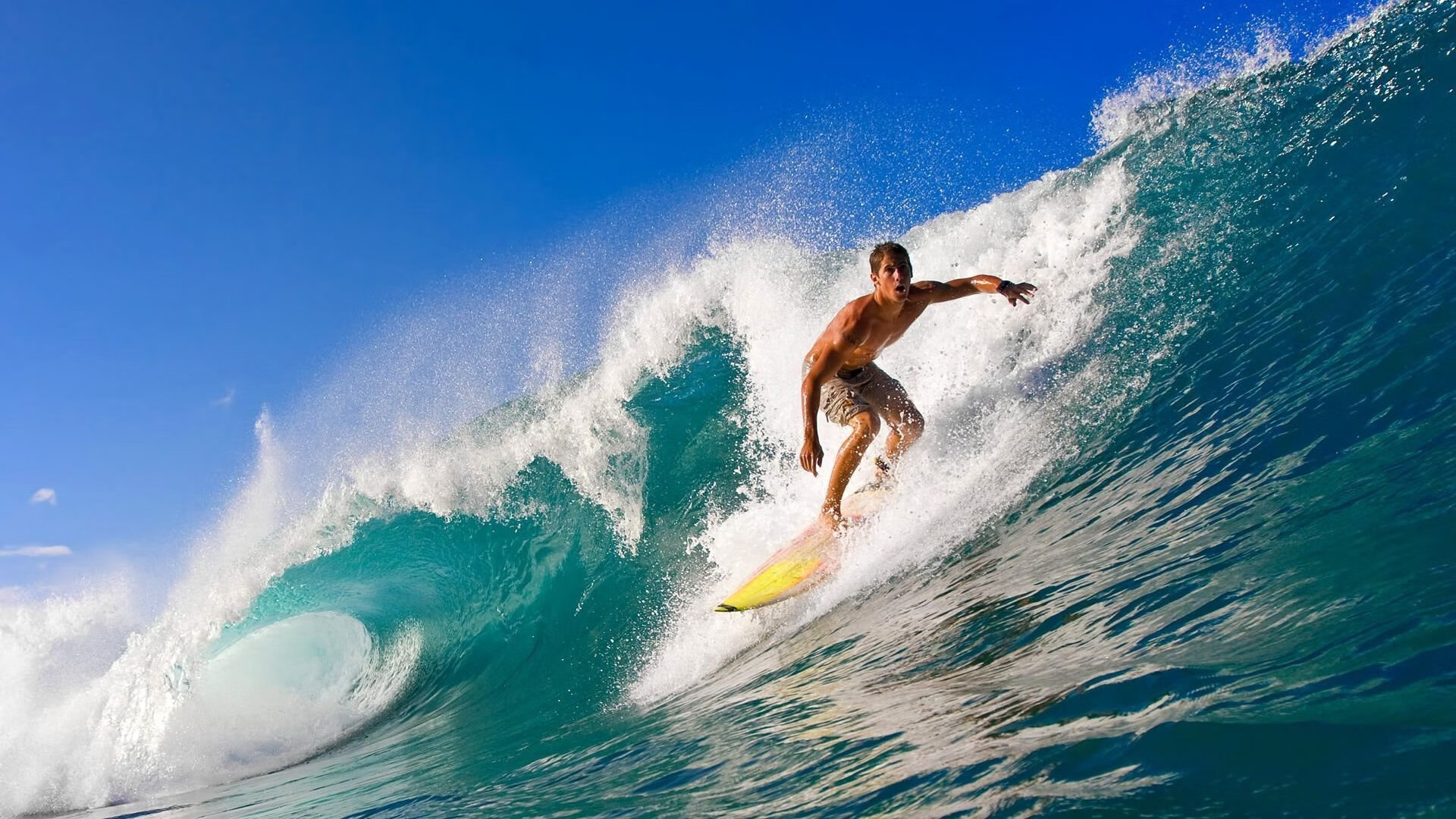 德罗赞数据全面爆炸之夜，F1年度争冠的平行启示